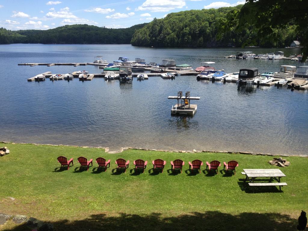 Little Hawk Resort & Marina Algonquin Highlands Екстериор снимка